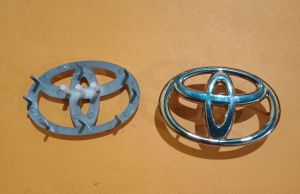 Emblem logo stir toyota avanza innova rush yaris vios calya bahan elastis