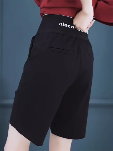 High Waist Elastic Waist Black Five-Quarter Casual Shorts Womens plus Size Straight Leg Pants Summer New Style Slimming Effect