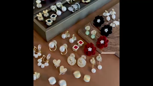 Anting Tusuk Korea Wanita Elegan Simple Modis - Luxury Earrings