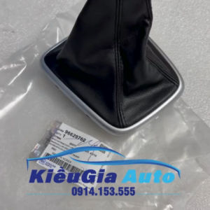 Bao da chụp bụi cần số Chevrolet Captiva 2007-2012 96629762 Chính hãng