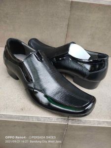 SEPATU PANTOFEL FORMAL KULIT PRIA DR-IAM 6029 HITAM ( PRODUKSI SENDIRI )
