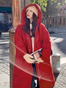 แจ็คเก็ตขนเป็ดสีแดงคริสต์มาสสไตล์เกาหลี ทรงยาวปานกลาง หนา ทรงสลิมฟิต สำหรับผู้หญิง เสื้อคลุมกันหนาวฤดูหนาว ขนเป็ดสีขาว ขนเป็ดแท้ 90%