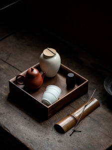 จานเก็บของไม้เนื้อแข็งสไตล์ตะวันตกเฉียงเหนือ จานกาแฟ จานเครื่องดื่ม จานชา จานยาว สไตล์เรขาคณิตสมัย