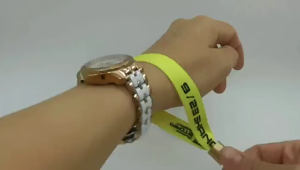 100pcs Lock Ring Stoper Plastik Lock Ring Gelang Lanyard Kunci Ring Duri Lanyard Gelang