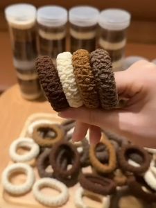 Karet Rambut Donat Wanita isi 6 Free Tabung Ikat Kunciran Fashion Korea Aksesoris Hello Girl KCR15