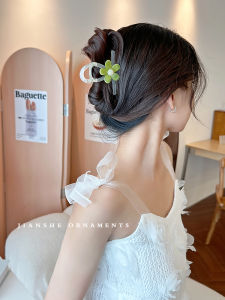 Korean Acrylic Flower Hairpin for Women Simple Stylish Shark Clip New 2024 Trendy Hair Accessories