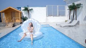 Floating Row Swimming Pool Shell Inflatable Floating Bed PVC Swimming Kids Toys Holiday Party Decoration Summer