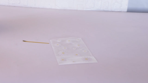 Food Grade Packaging Bags Transparent Daisy Design with Tie Moisture Proof for Candy Cookies Wedding Birthday Party