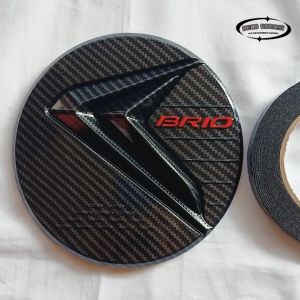 Tank Cover Brio: Tutup Tangki Bensin Mobil Honda Brio 2012 - 2018 Glossy Carbon