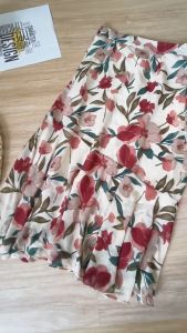 มี.ค. x ฤดูใบไม้ผลิและฤดูร้อนใหม่สไตล์ฝรั่งเศสย้อนยุคภาพวาดสีน้ำมันโรแมนติกทิวลิปเสาผ้าฝ้ายเอวยางยืดกระโปรงทรงเอสำหรับผู้หญิง