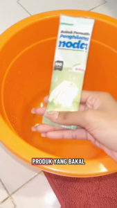 Bubuk pemutih pakaian membersihkan noda membandel pada pakaian ampuh membersihkan noda