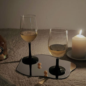 Elegant Black Swan Highball Glasses for Home Decor Wine Cups Night Light Grape Wine Southeast Asian Style Glass Wine Glasses