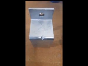 Breket Besi Pintu Garasi: Memegang Rel Pintu Besi Bagian Atas