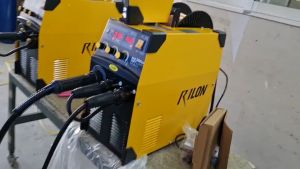 เครื่องเชื่อม MIG 200 GW รุ่น Rilon ซีโอทู ตู้เชื่อม MIG ไม่ฝาก 200 ล้านมม