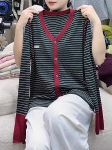 UYFY | Slenderizing Leisure V-Neck Stripe Loose Sweater