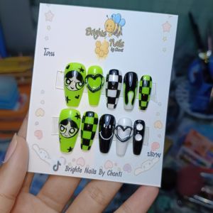 แก๊งค์พาวเวอร์พัฟฟ์เกลิส์ เล็บปลอมสีเจลแท้100%เล็บปลอมพร้อมติดแถมฟรีกาว+ตะไบ(เปลี่ยนทรงเล็บไซส์เล็บได้)