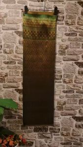 141.ผ้าฝ้าย ผ้าทอทั้งผืน ลายมัดหมี่ คั่นขอนาคี สีเขียว