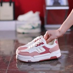 🔥ส่งเร็ว ⚡️รองเท้าผู้หญิง รองเท้าผ้าใบ รองเท้าน่ารักๆสไตล์เกาหลี ใส่ง่ายใส่สบาย ทนทาน ใส่สบาย เหมาะสำหรับสวมใส่และจับคู่ 2025มาใหม่ #Q98