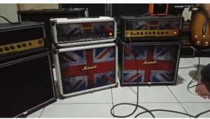 Ampli gitar head cabinet 8inch spek lengkap suara garang sudah distorsi delay dan reverb