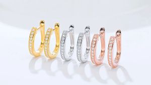 18K Saudi Gold Pawnable Two-Tone Clip Earrings: A Stylish & Elegant Accessory