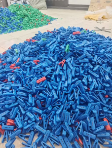 [50PCS] Jumbo/Regular Sipit sa Damit  Laundry Clip Multi Colors clothespin by omnimerchdepot