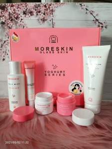 1 paket MORESKIN GLASKIN PERAWATAN WAJAH KOREA|| GLASKIN MORESKIN PENCERAH ALAMI|| MORESKIN GLASKIN ORIGINAL BPOM