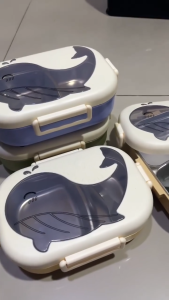 KOTAK MAKAN ANAK Bahan STAINLESS 2 SEKAT MOTIF IKAN FREE SENDOK