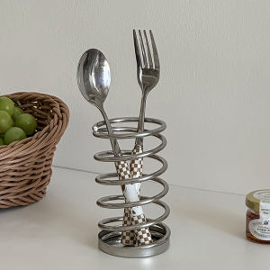 ที่ใส่กิ๊บตู้เสื้อผ้าแบบติดผนัง ที่ใส่แปรงแต่งหน้า ที่ใส่ไม้จิ้มอาหาร ที่วางของในห้องน้ำและครัว วัสดุเหล็กกล้า มีความสวยงามและสร้างสรรค์