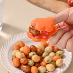 Silicone Cat Claw Food Clips Creative Cute Food Tongs Snack Clips Anti-scald Gloves Finger Cots Kitchen Supplies