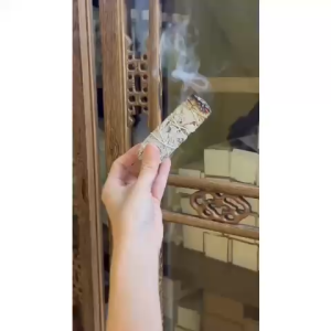 SI Smudging White Sage Sticks  鼠尾草 Palo Santo Blue Sage Dragon Blood Sage Cedar Juniper Rosemary Pine Desert Sage Purifying Negative Energy Attract Good Energy