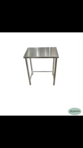 CMS โต๊ะ โต๊ะเสตนเลส ขนาด40*60ซม. ความหนา1มม. แบบเชื่อมประกอบ.