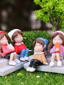 Cute Girl Sitting on Steps Model Collectible Toy Blind Box Cake Baking Decoration Gift for Best Friend PVC Desktop Ornament