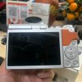 Máy ảnh Panasonic Lumix Gf9 và ống kính 12-32. 