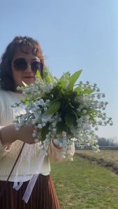 Hoa Linh Lan giả giống thật 1 cành 4 nhánh trang trí làm hoa cưới decor phòng siêu Hoa Lan chuông nhựa để bàn