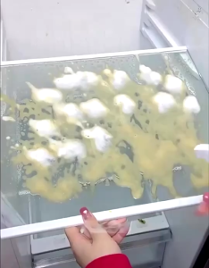 【3 วันจัดส่ง】 น้ำยาขจัดคราบไขมันตู้เย็น 500มล. น้ำยาทำความสะอาดห้องครัว ขจัดคราบไขมัน ละลายคราบไขมัน ไม่ระคายเคือง เหมาะกับพื้นผิวที่มีคราบมันทุกชนิด