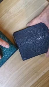 Classic Polished Stingray Bi-Fold Wallet