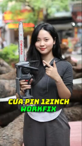 Máy cưa xích pin cỡ lớn 12inch Workfix CS12BL không chổi than kèm 2 pin lớn 15 cell 6.0Ah hàng chính hãng giá rẻ ( Bảo Hành 12 Tháng )