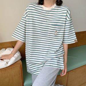 Wanita Lengan Pendek T-shirt Leher Bulat Bergaris Kartun Beruang Pola Longgar Atas