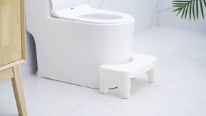 เก้าอี้นั่งชักโครก เก้าอี้วางเท้าในห้องน้ำ รักษามุม 35° Toilet Stool ดีไซน์รูปตัวยูประหยัดพื้นที่ ทำความสะอาดง่าย แบบออกแบบตามหลักสรีรศาสตร์ เก้าอี้วางเท้าป้องกันลื่น สำหรับผู้ใหญ่และเด็ก สตูลสำหรับห้องน้ำ ที่วางเท้าขณะนั่งชักโครก