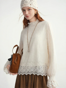 DUSHU | Slim Fit Lace Knit Top