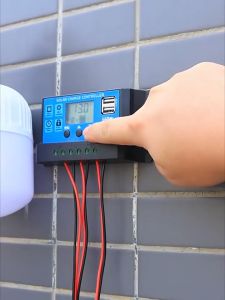 Flowatt Solar Charge Controller 10A 12V/24V Battery Regulator Solar Panel Controller LCD Display with Dual USB Port