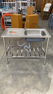 เราใช้สแตนเลสคุณภาพสูงเท่านั้น ซิงค์ล้างจาน อ่างล้างจาน80*45*80 มีอุปกรณ์ครบ การค้ำยันมั่นคงมากขึ้นเสถียรภาพทนทาน SUS304 ไม่ขึ้นสนิม 100%