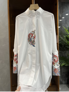 เสื้อเชิ้ตสตรีปักลายสไตล์จีนขนาดพิเศษ 80กก สำหรับฤดูใบไม้ผลิ 2024