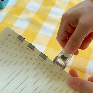 คลิปหนีบกระดาษ ที่หนีบกระดาษ อุปกรณ์เข้าเล่ม เครื่องดันคลิปหนีบกระดาษ แม็กหนีบกระดาษ ใช้ซ้ำได้ กระดาษไม่เสียหาย