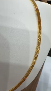 Poh Heng Jewellery 22K Dazzle Textured Link Necklace in Yellow Gold [Price By Weight]