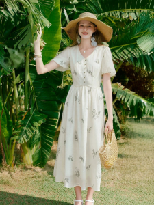 XIANGYING | French Style V-Neck Floral A-Line Waist-Cinching Puff Sleeve Embroidered Dress