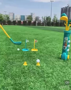 ~Dari KL~ Kids Golf Play Set with 4 Balls 3 Clubs 2 Tee with Wheel Cart mainan Golf Budak Kids Early Educational Sport