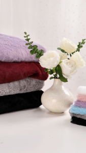 IG International ผ้าขนเทียม ผ้าขนกระต่ายเทียม 1 หลา 90×160 cm. สำหรับงานแฟชั่นและคราฟต์ IG-FUR01