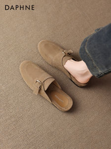 Daphne | Covered Toe Slip-on Flat Sandals