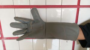 Sarung Tangan Kerja Kulit / Sarung Tangan Kebun Salak Sawit Buah Naga. Tahan Duri dan Panas Panjang 40 cm